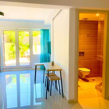 Haris White Apartment Roussospítion Zewnętrze zdjęcie