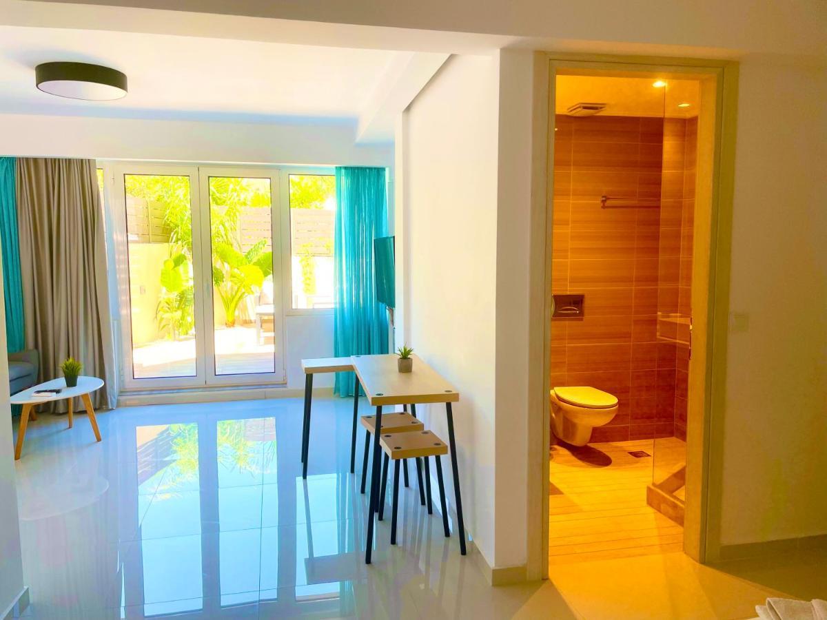 Haris White Apartment Roussospítion Zewnętrze zdjęcie